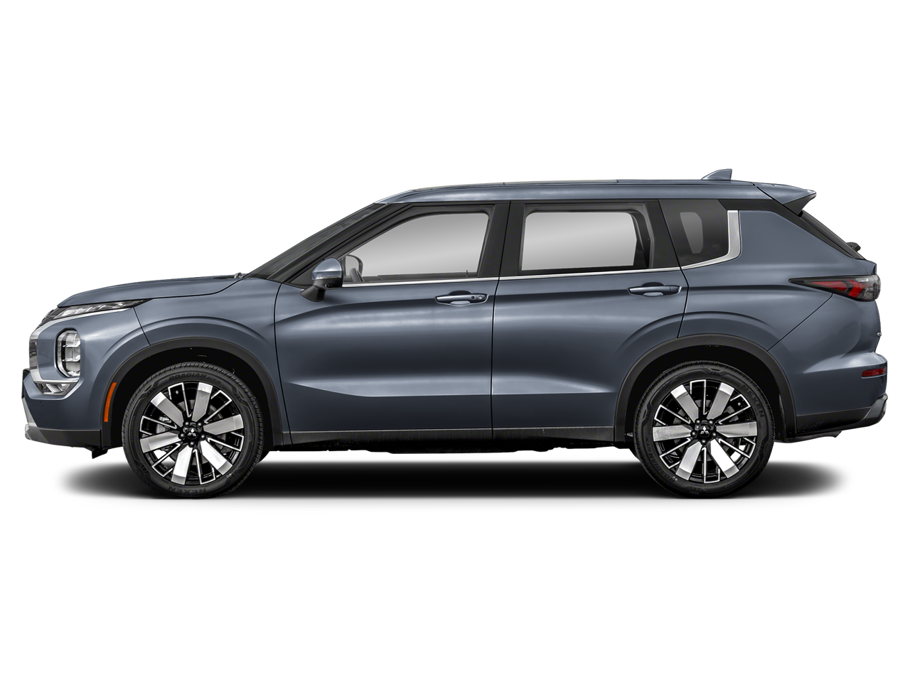 2025 Mitsubishi Outlander SE - Photo 31