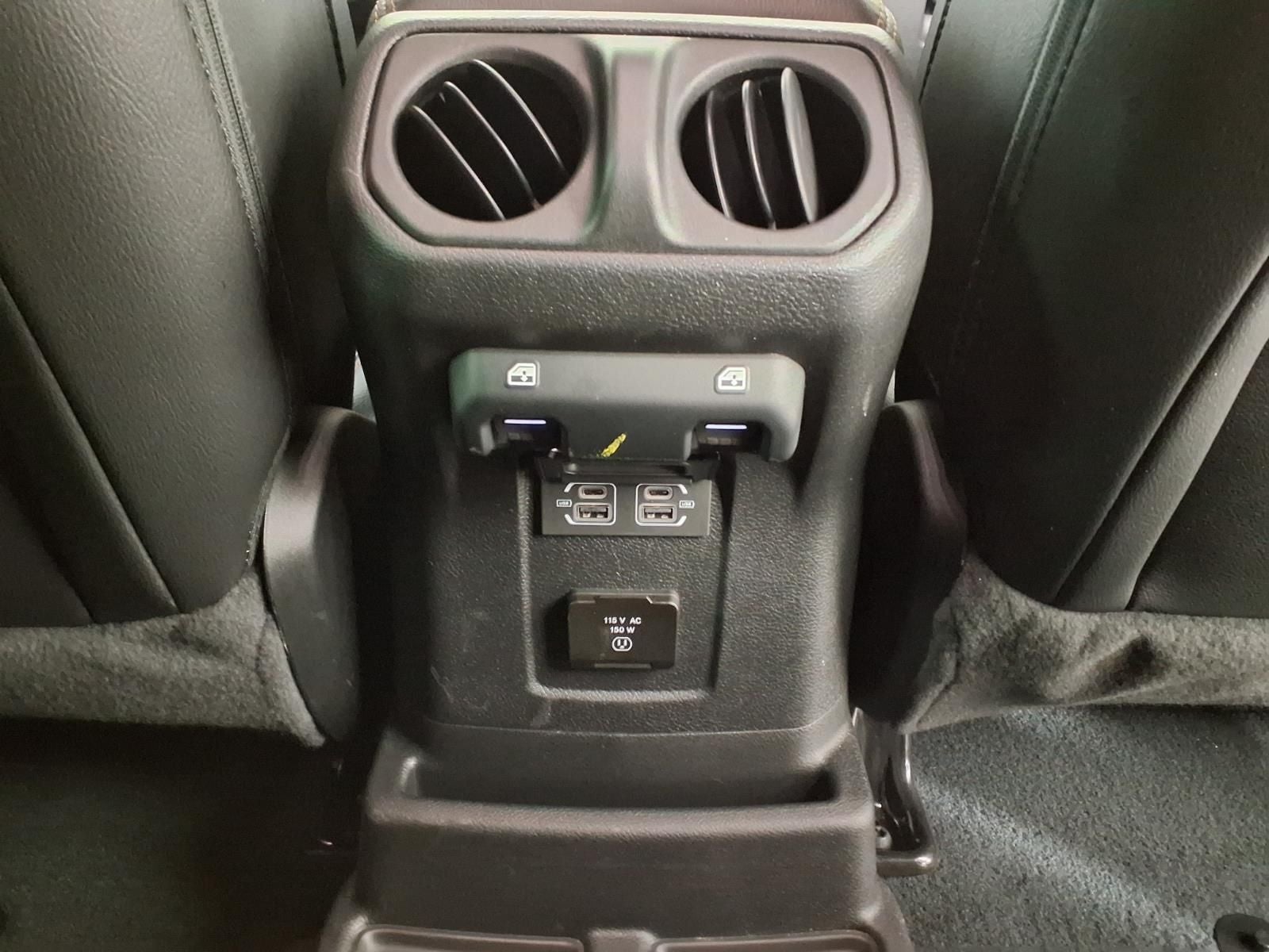 2022 Jeep Wrangler Unlimited Sahara High Altitude