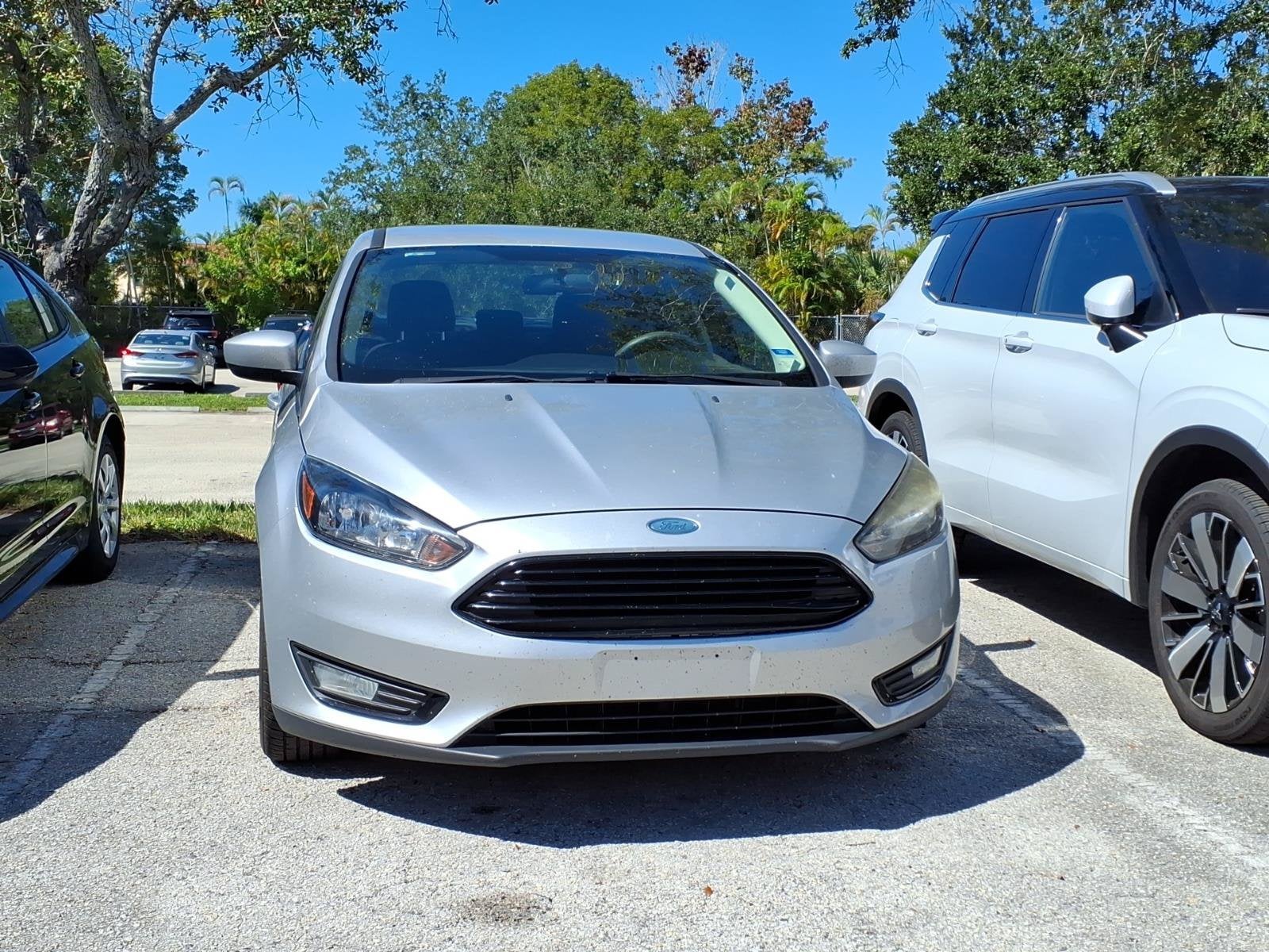 Used 2018 Ford Focus SE with VIN 1FADP3FE1JL285010 for sale in Bonita Springs, FL