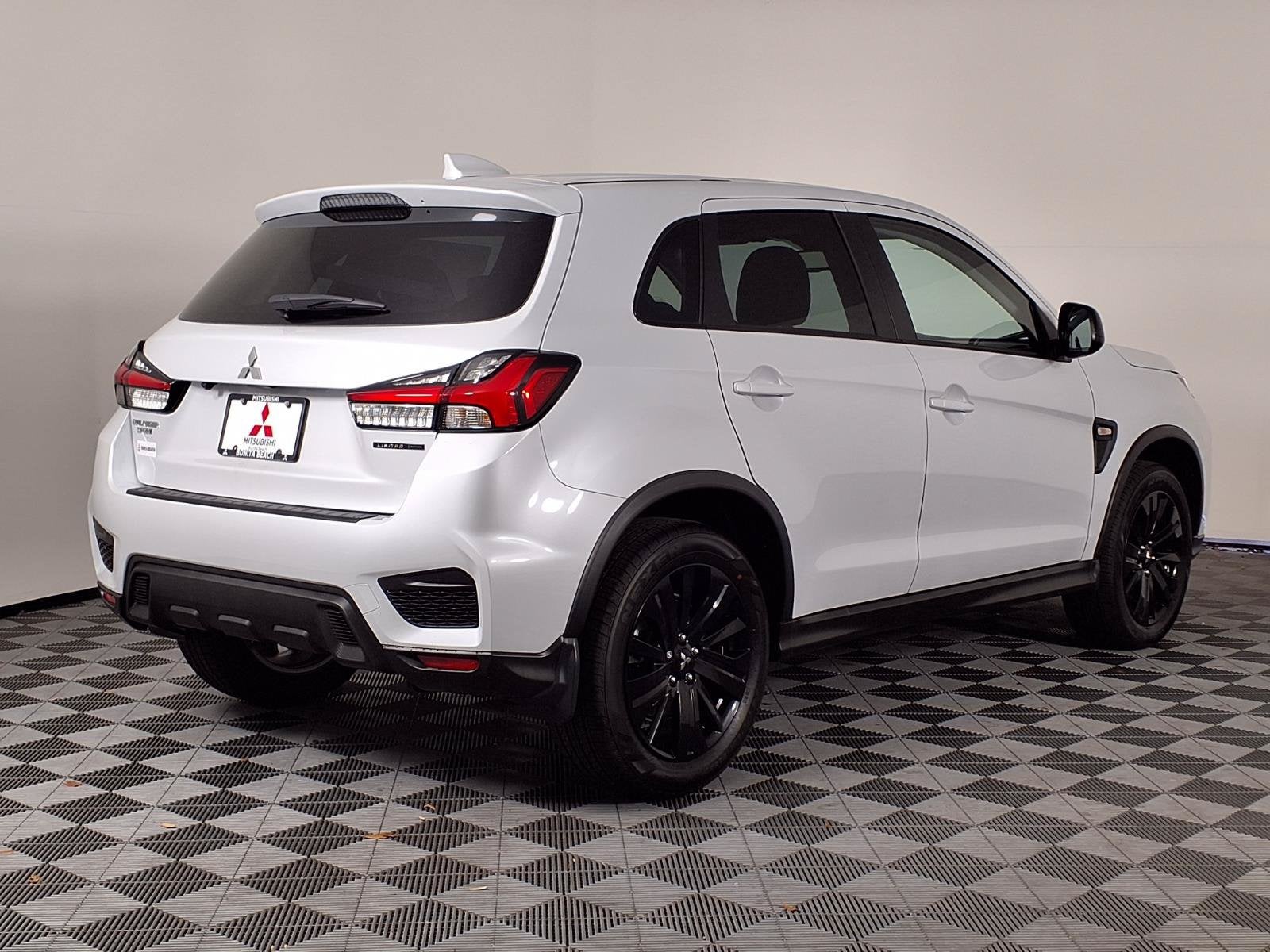 2027 Mitsubishi Outlander Sport 2.0 LE