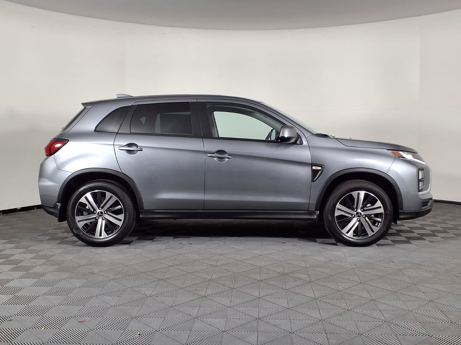 2027 Mitsubishi Outlander Sport 2.0 ES
