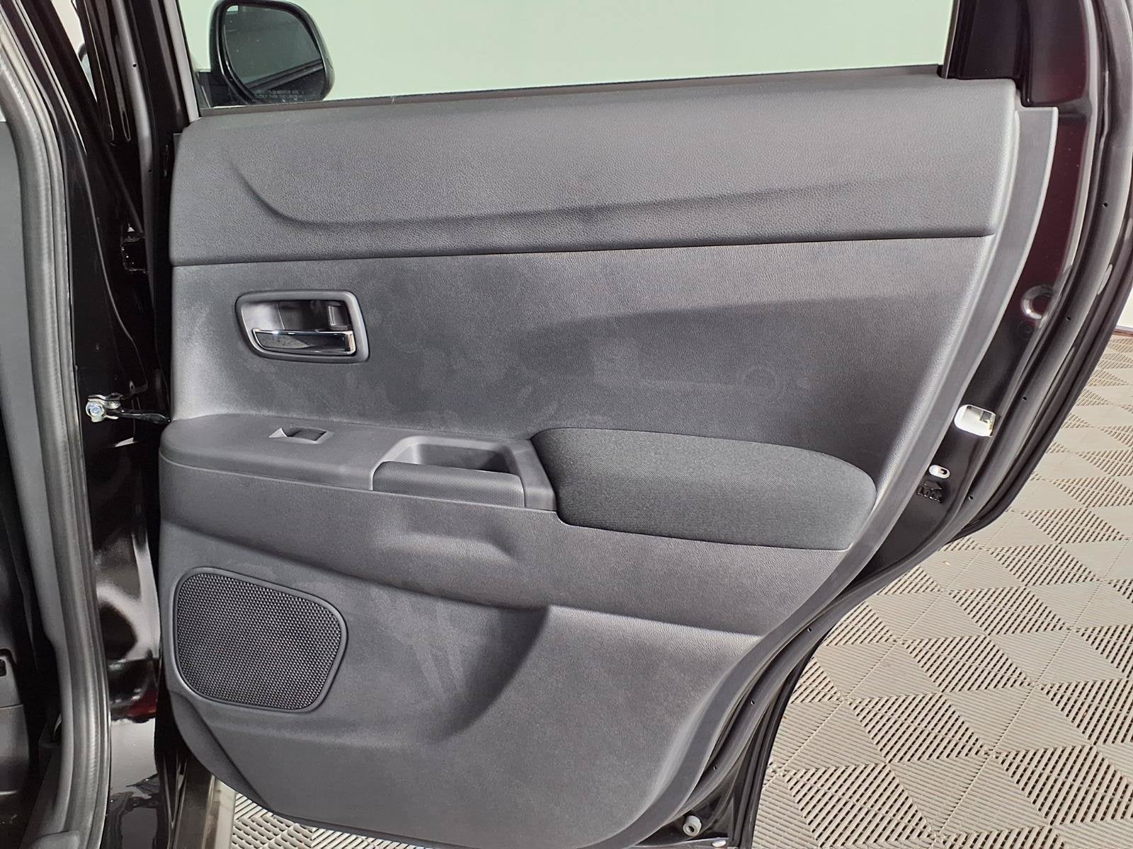 2027 Mitsubishi Outlander Sport 2.0 LE