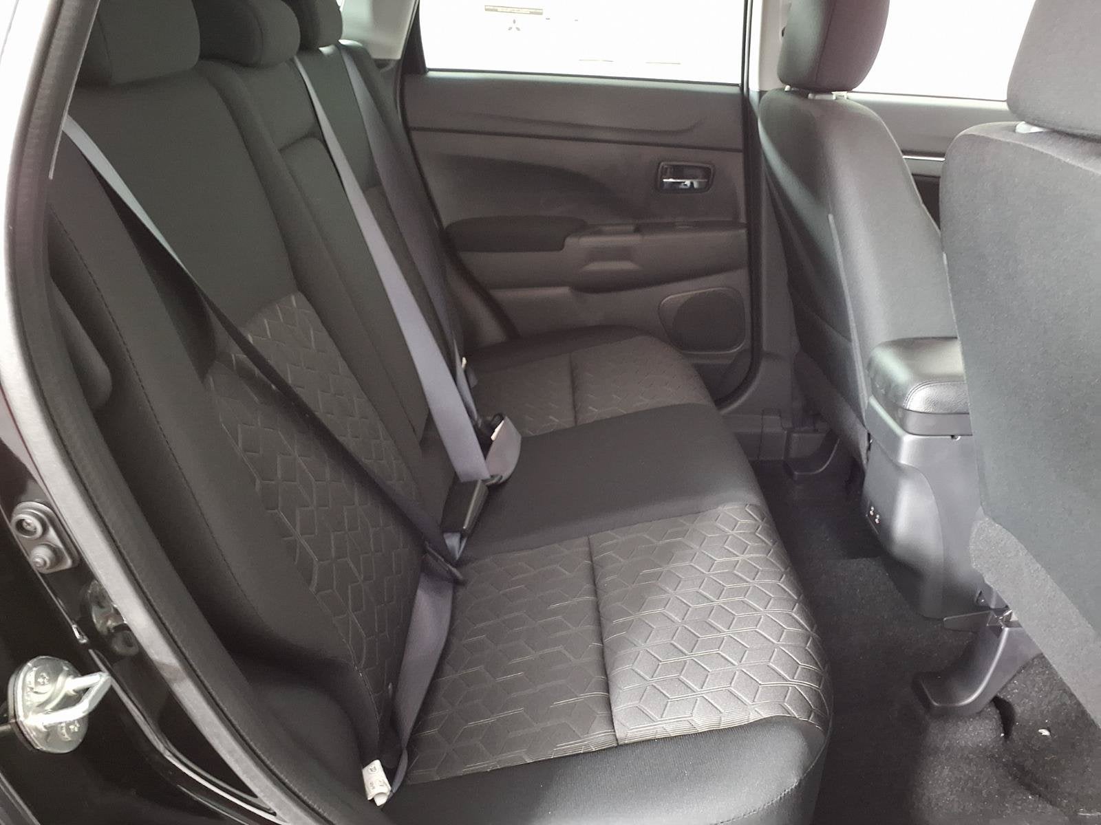 2027 Mitsubishi Outlander Sport 2.0 LE