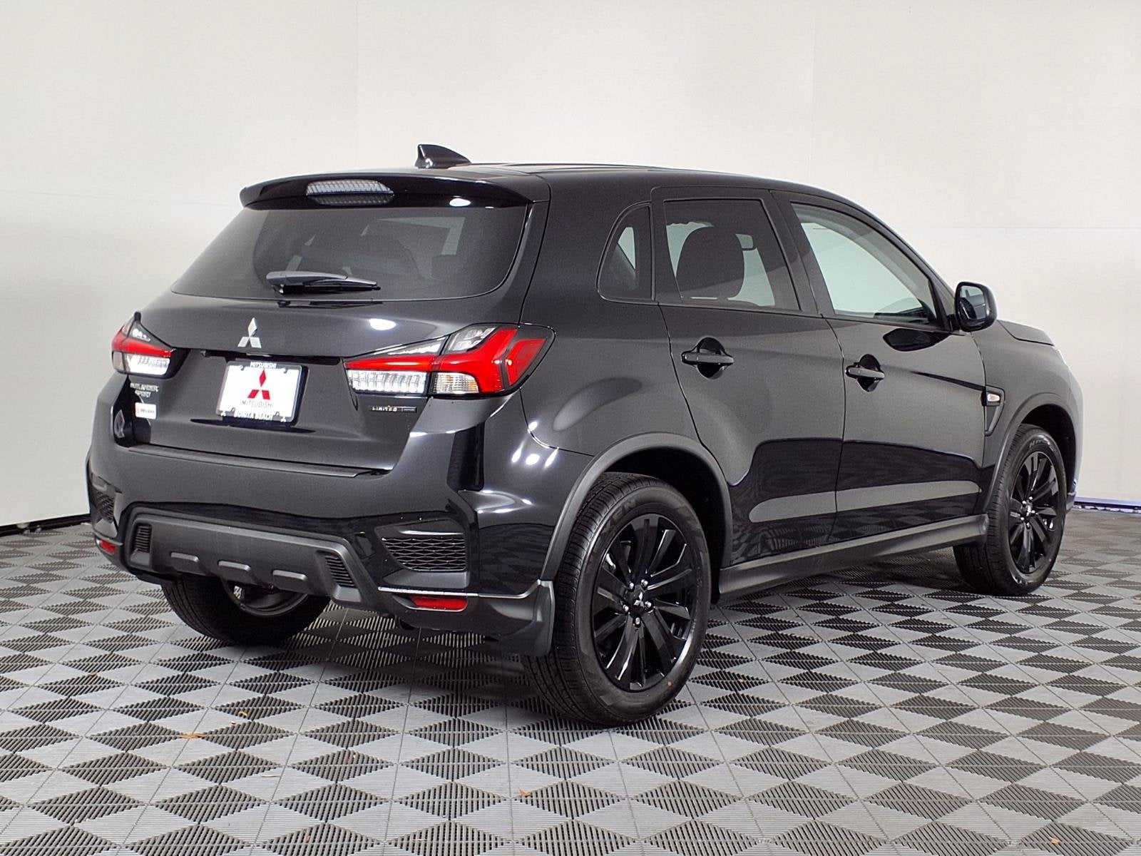 2027 Mitsubishi Outlander Sport 2.0 LE