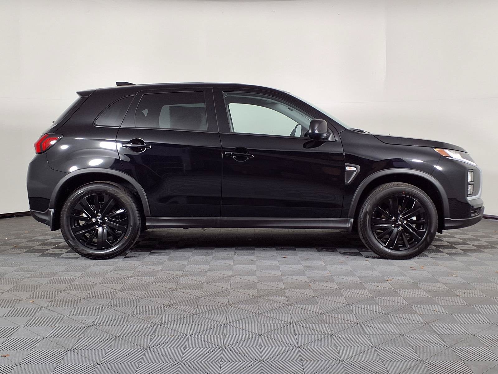 2027 Mitsubishi Outlander Sport 2.0 LE