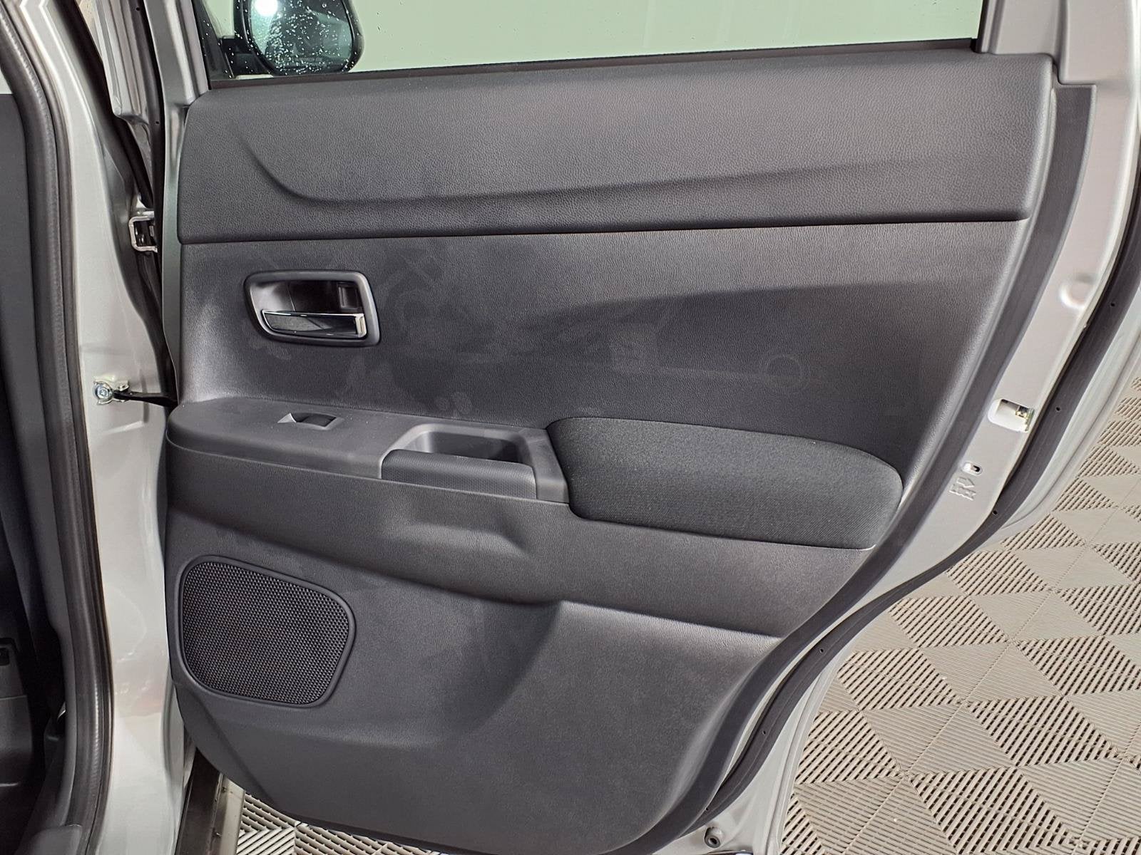 2027 Mitsubishi Outlander Sport 2.0 LE