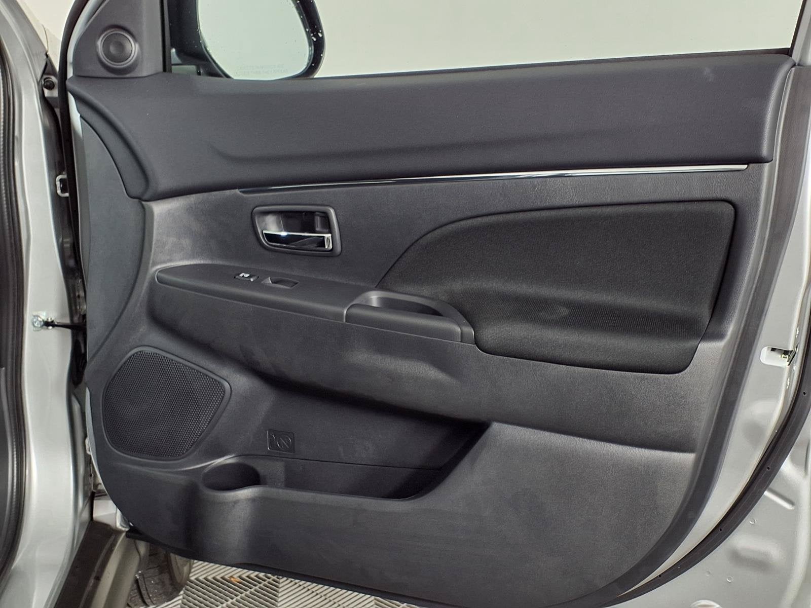2027 Mitsubishi Outlander Sport 2.0 LE