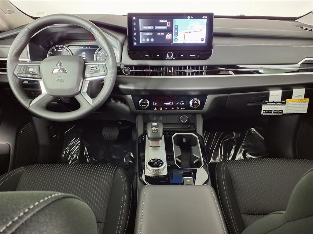 2026 Mitsubishi Outlander ES