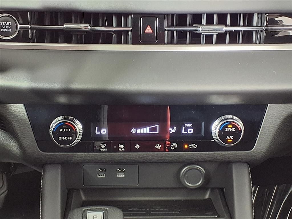 2026 Mitsubishi Outlander ES