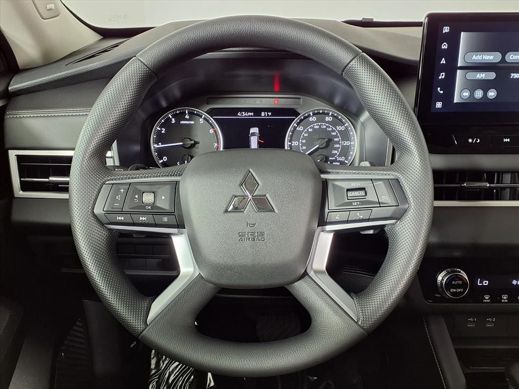 2026 Mitsubishi Outlander ES