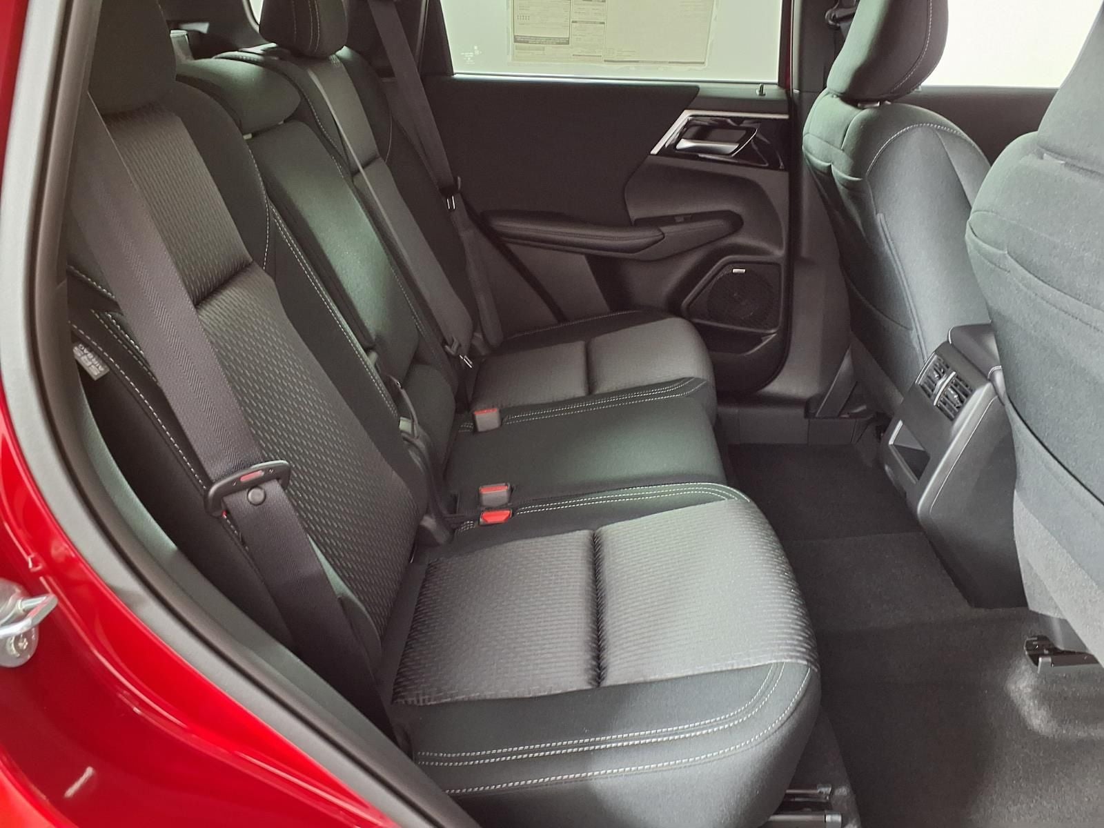 2026 Mitsubishi Outlander ES