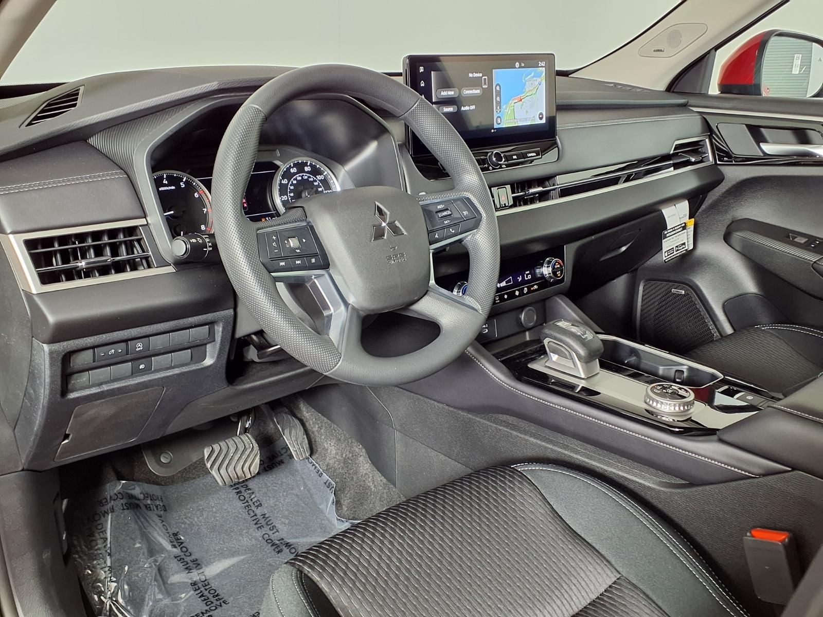 2026 Mitsubishi Outlander ES