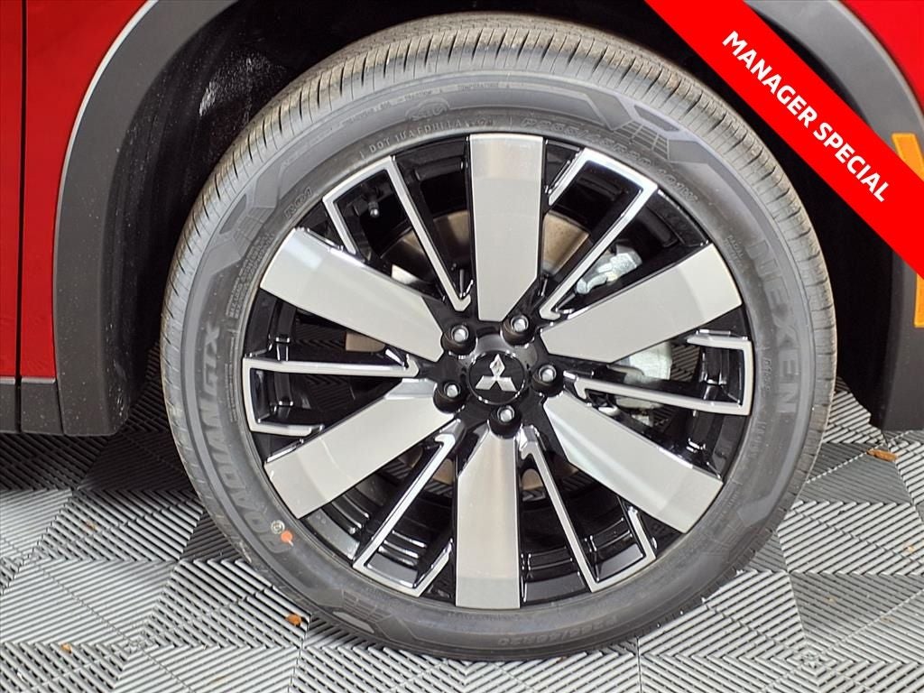 2026 Mitsubishi Outlander SE