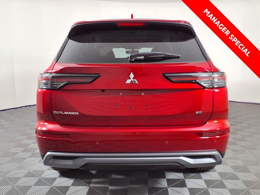 2026 Mitsubishi Outlander SE