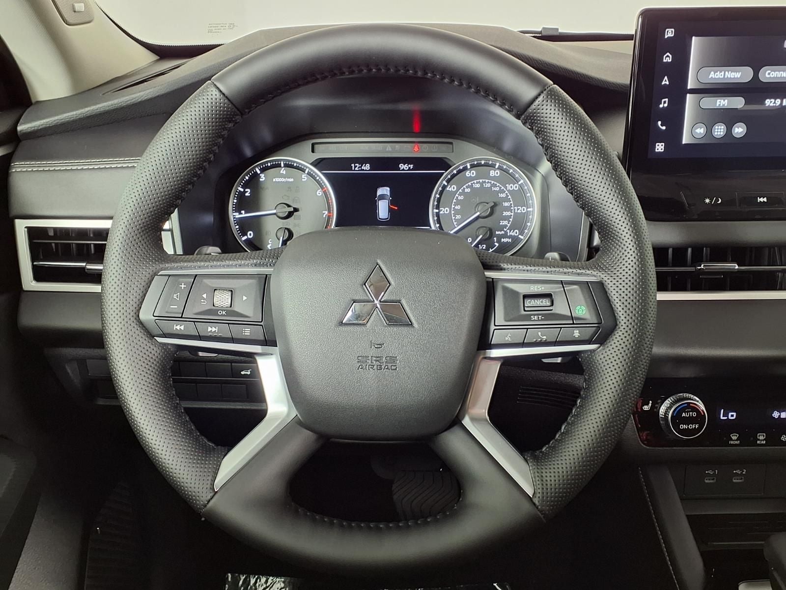 2026 Mitsubishi Outlander SE