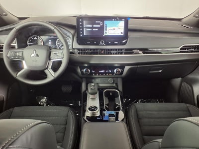 2026 Mitsubishi Outlander LE