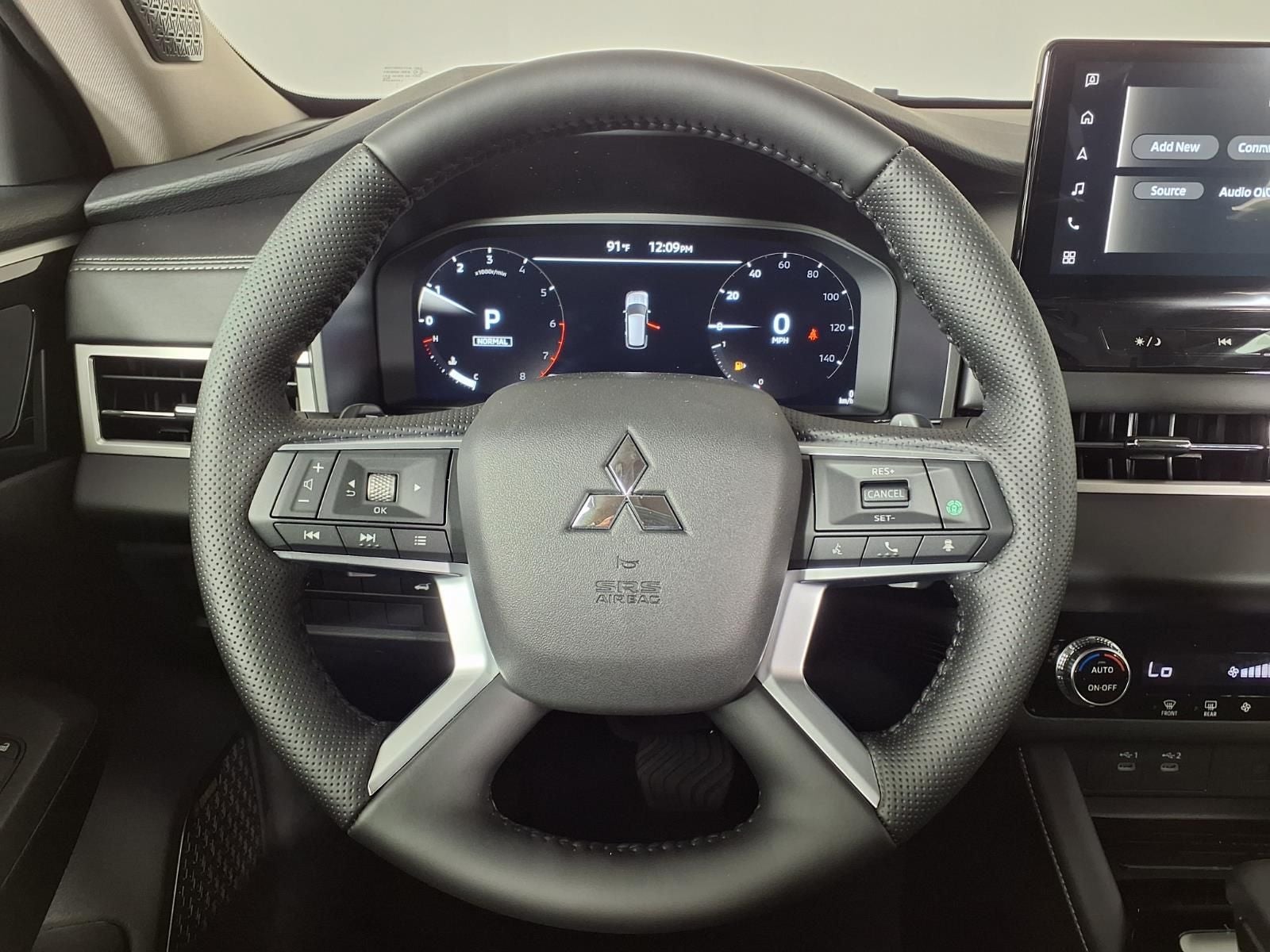 2026 Mitsubishi Outlander SE