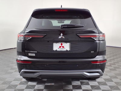 2026 Mitsubishi Outlander SE