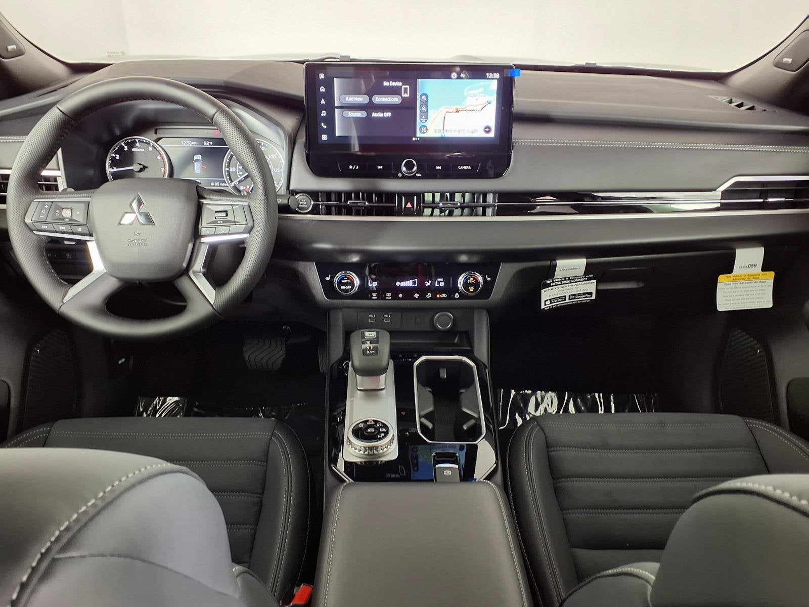 2026 Mitsubishi Outlander LE