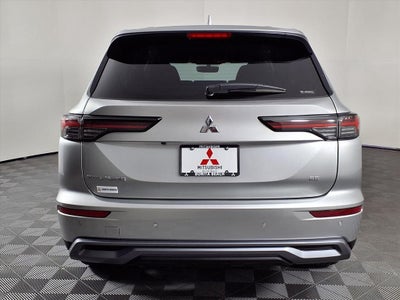 2026 Mitsubishi Outlander SE