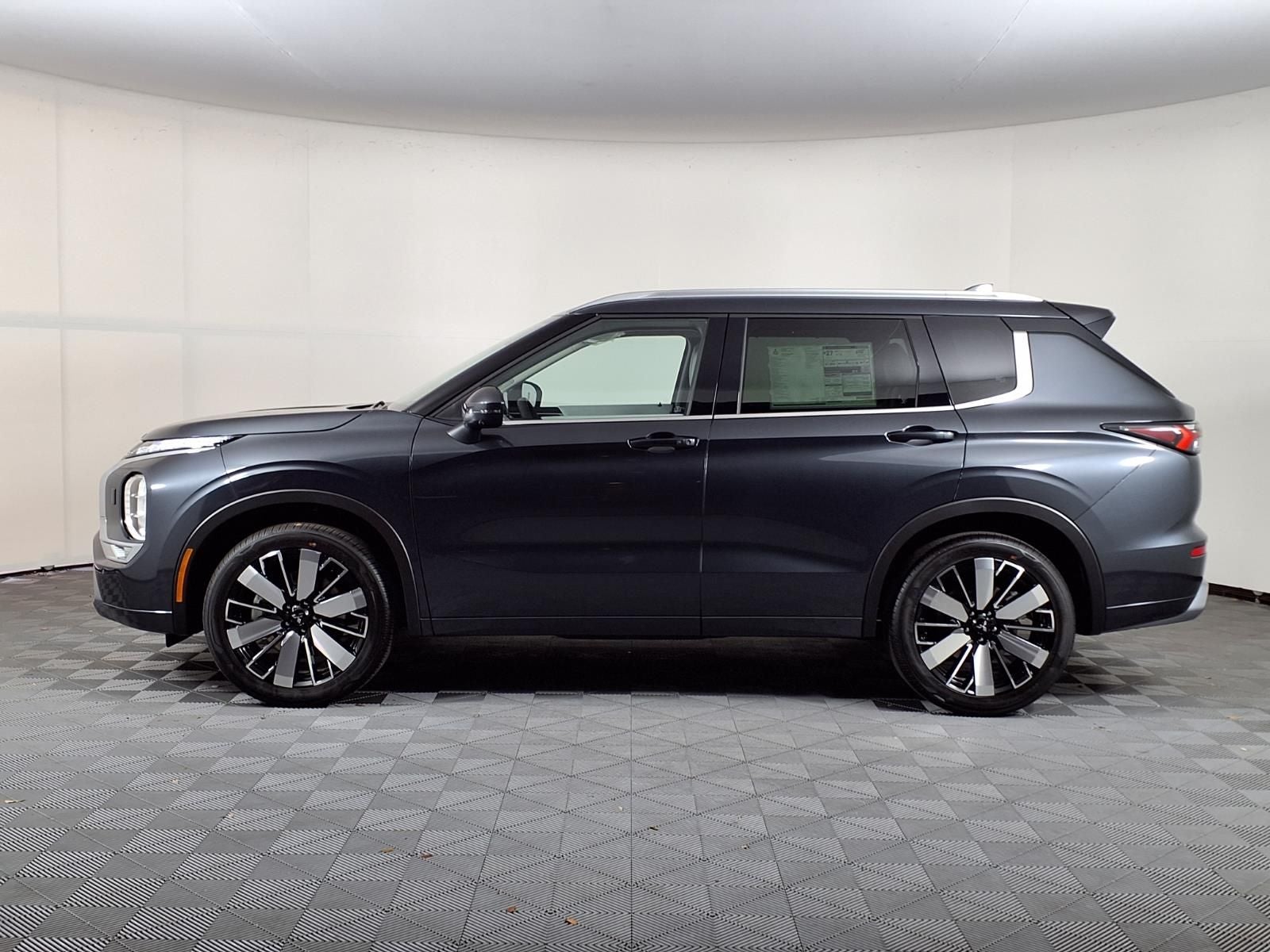 2026 Mitsubishi Outlander SEL