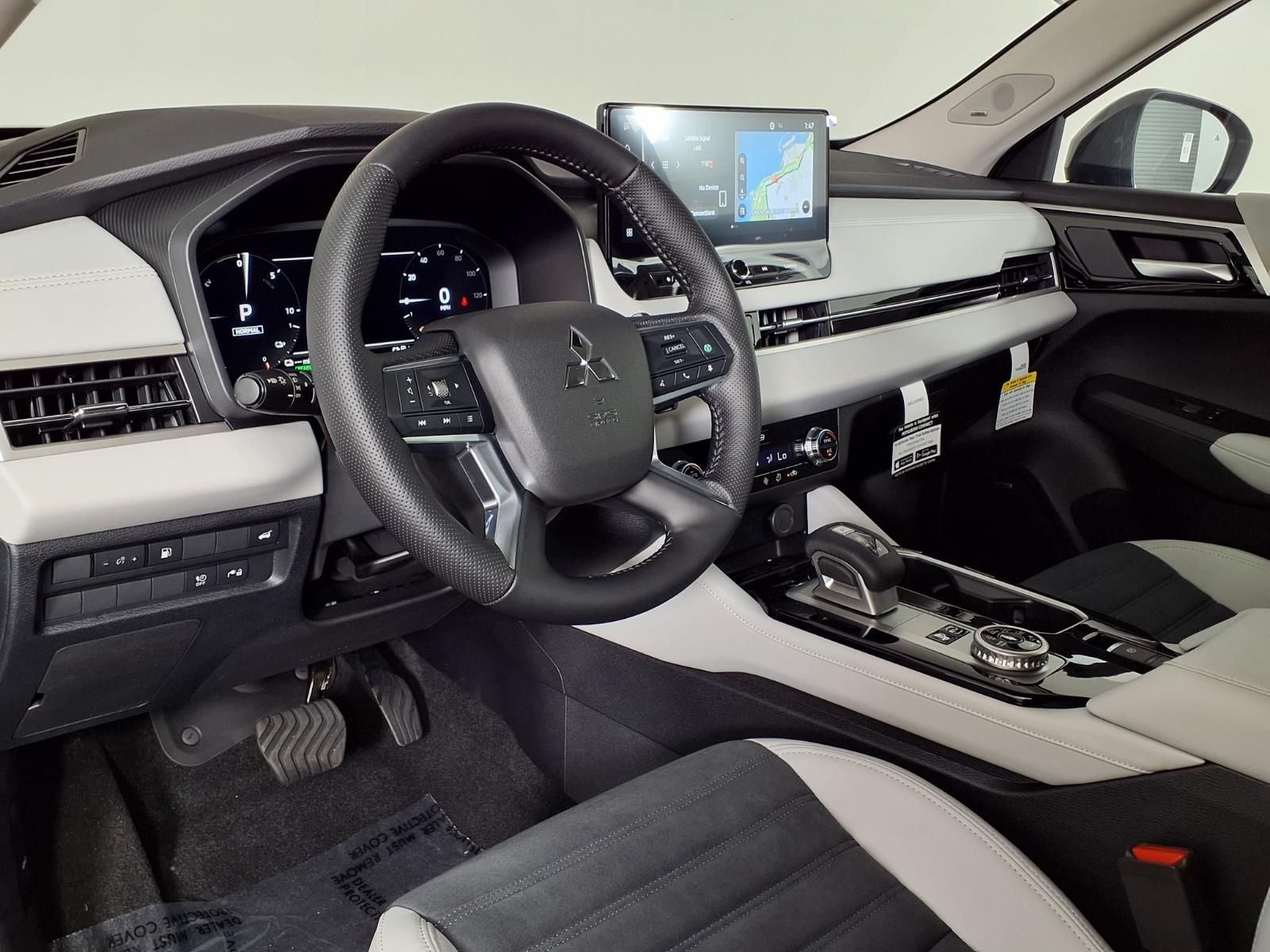2026 Mitsubishi Outlander PHEV SE