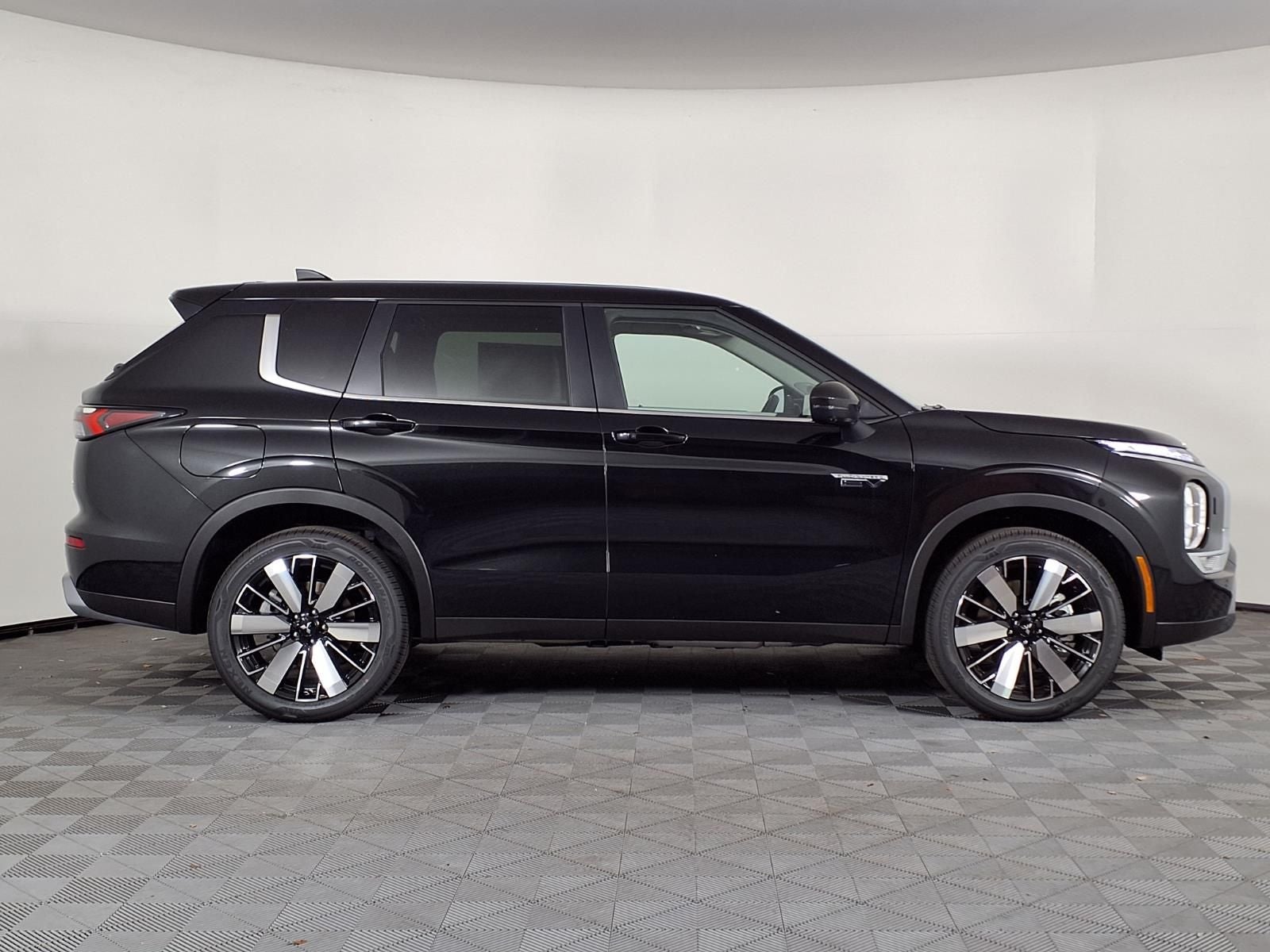 2026 Mitsubishi Outlander PHEV SE