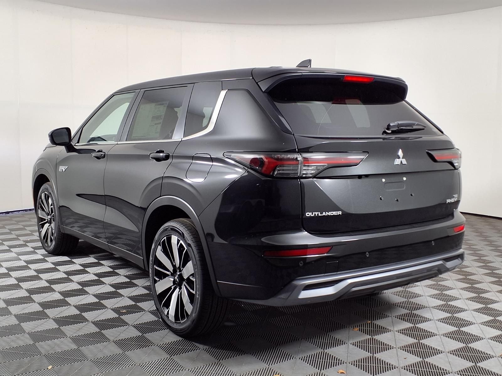 2026 Mitsubishi Outlander PHEV SE