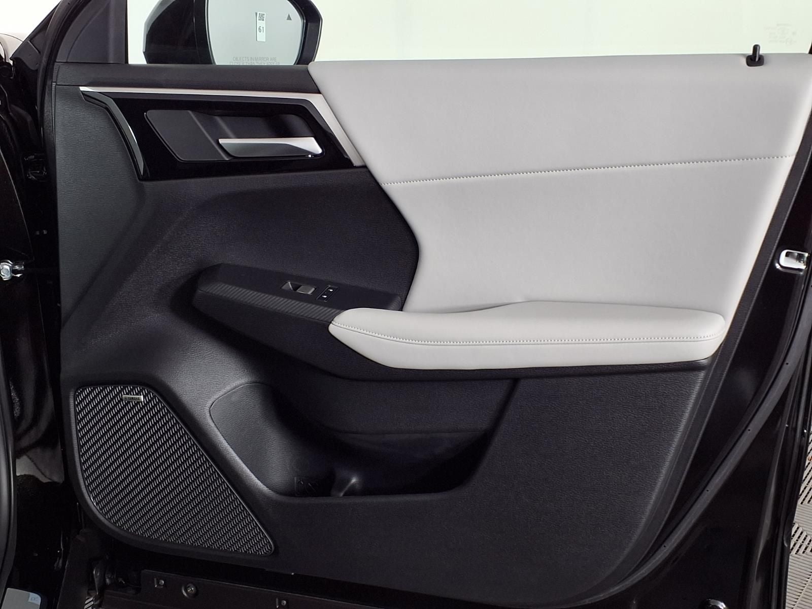 2026 Mitsubishi Outlander PHEV SE