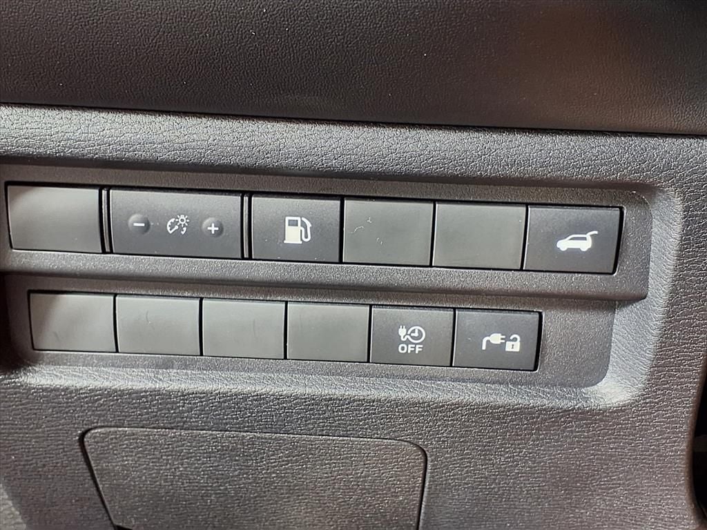 2024 Mitsubishi Outlander PHEV SE