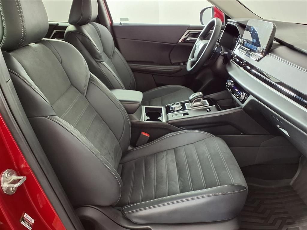 2024 Mitsubishi Outlander PHEV SE