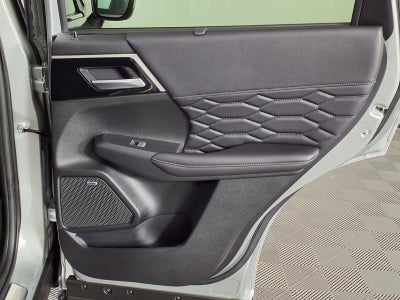 2026 Mitsubishi Outlander PHEV SEL
