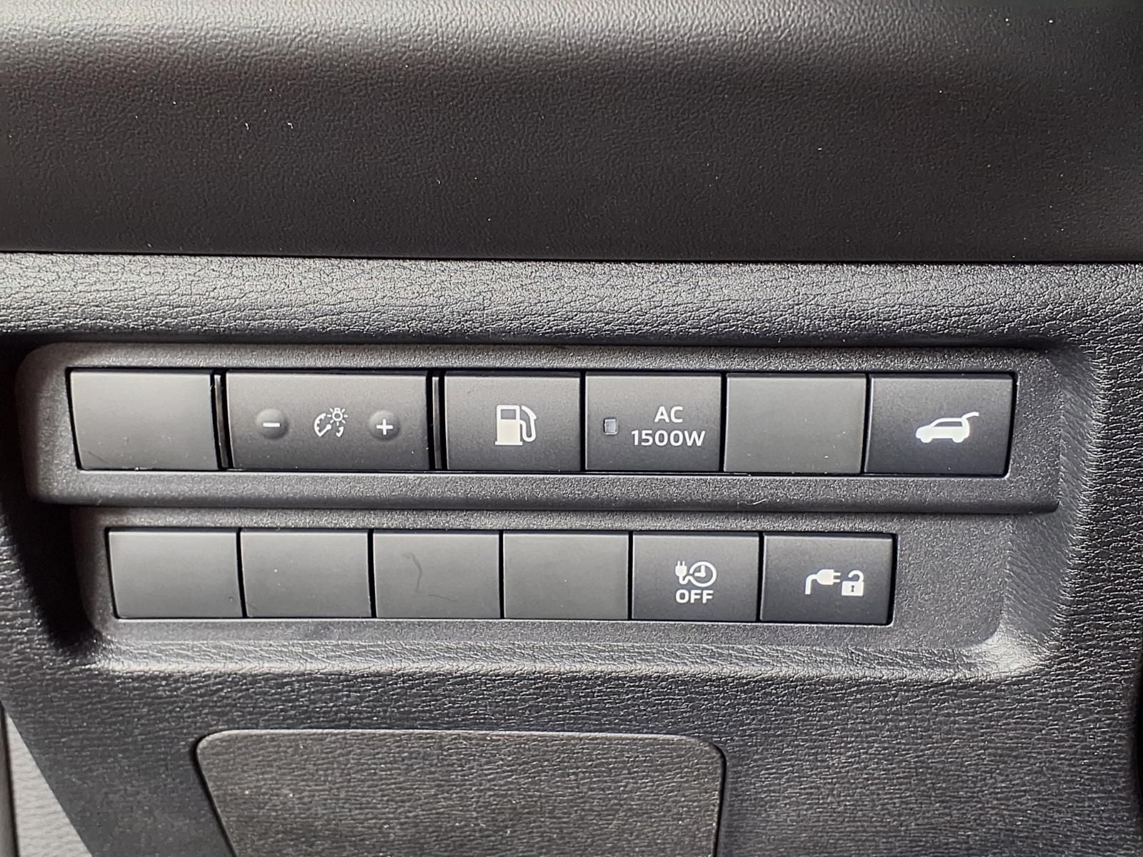 2026 Mitsubishi Outlander PHEV SEL