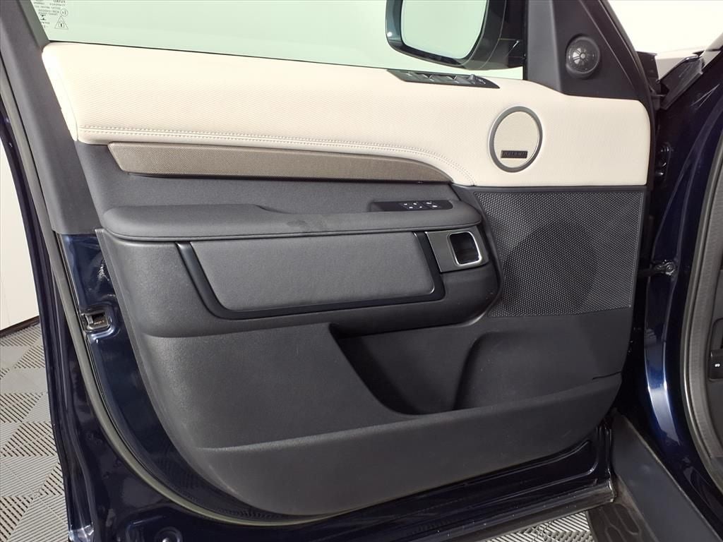 2023 Land Rover Discovery HSE R-Dynamic