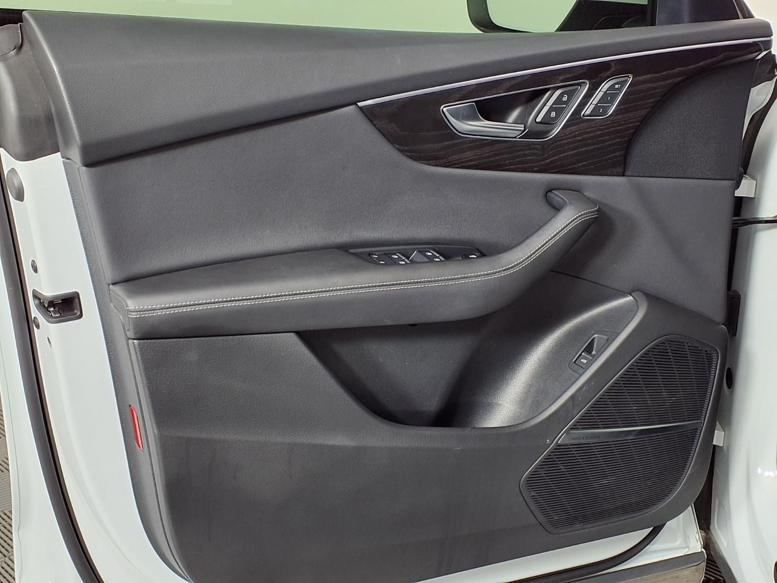 2023 Audi Q8 55 Prestige quattro