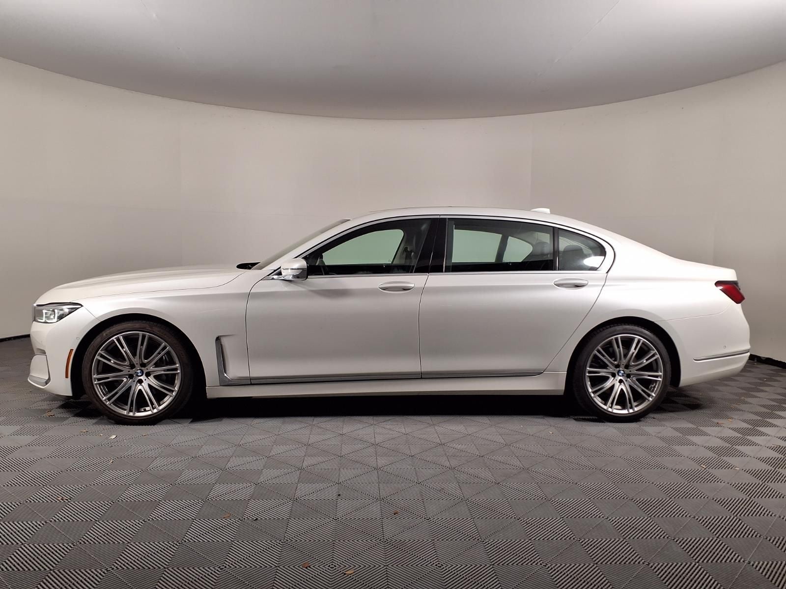 2022 BMW 7 Series 740i