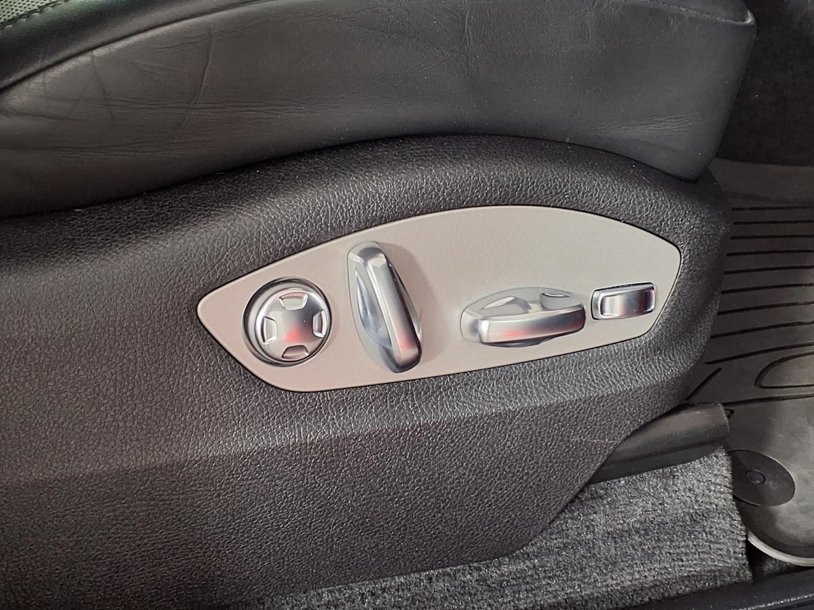 2024 Porsche Macan T