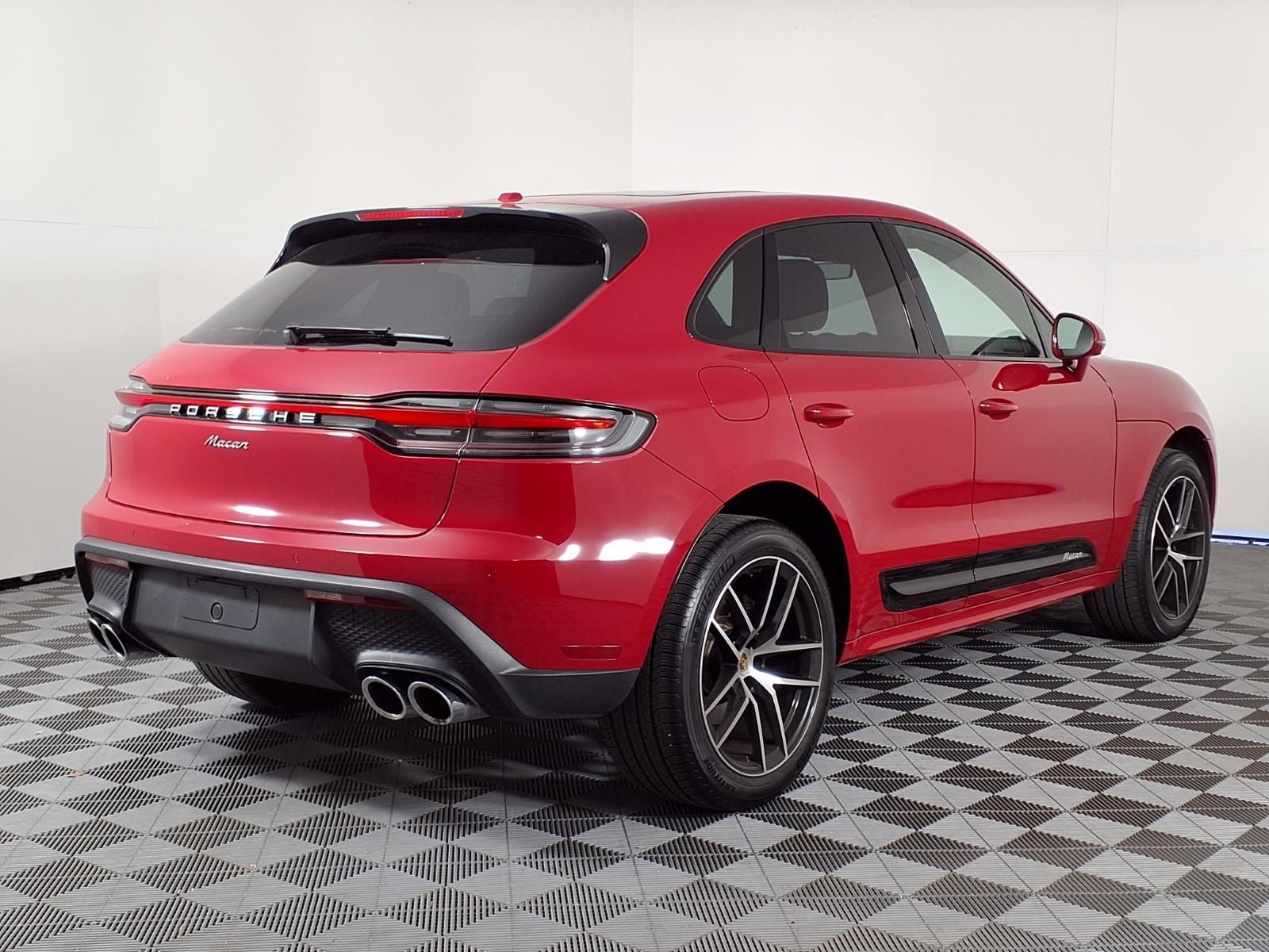 2024 Porsche Macan T