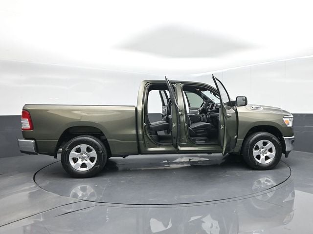 2021 RAM 1500 Big Horn Quad Cab 4x4 6'4' Box