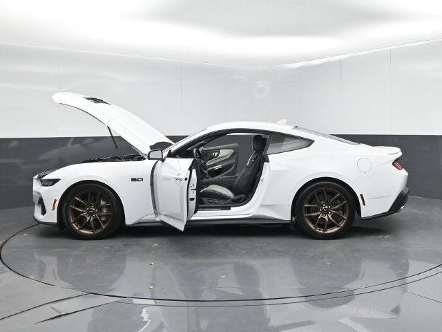2025 Ford Mustang GT Premium Fastback