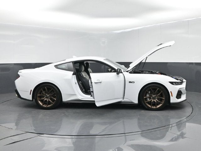 2025 Ford Mustang GT Premium Fastback
