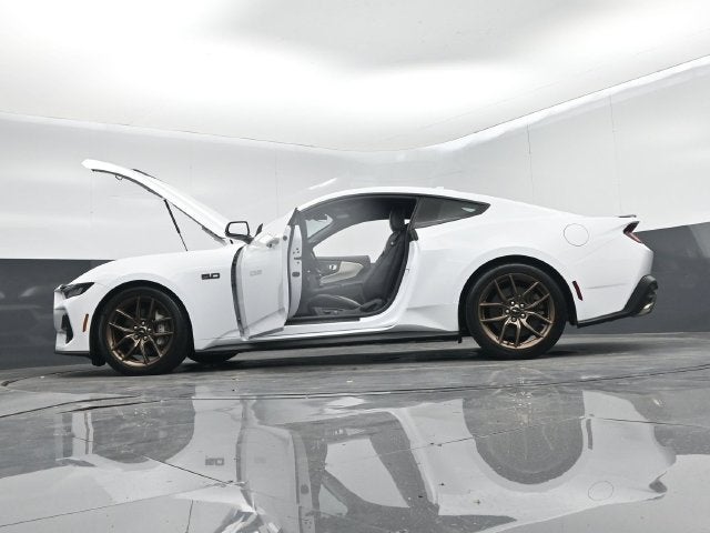 2025 Ford Mustang GT Premium Fastback