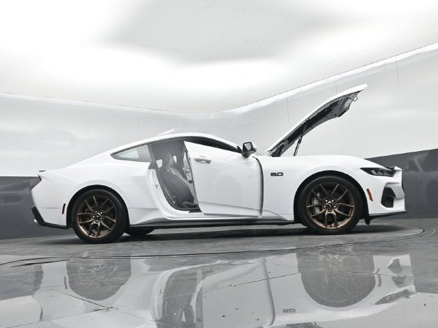 2025 Ford Mustang GT Premium Fastback