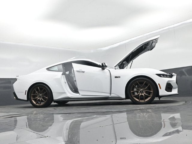2025 Ford Mustang GT Premium Fastback