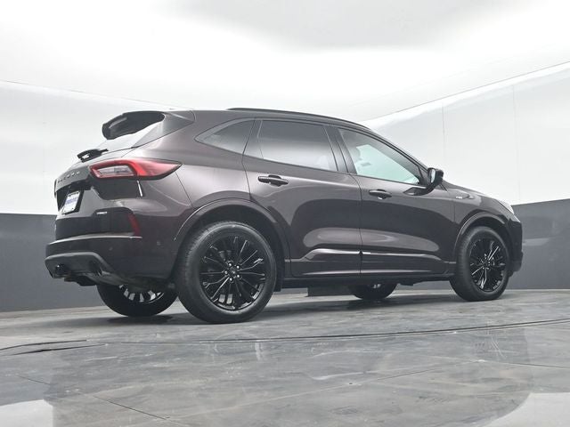 2023 Ford Escape ST-Line Elite