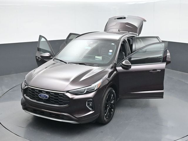 2023 Ford Escape ST-Line Elite