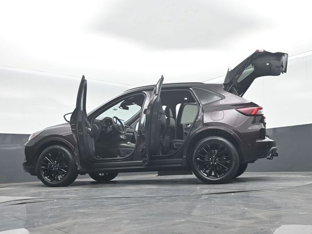2023 Ford Escape ST-Line Elite