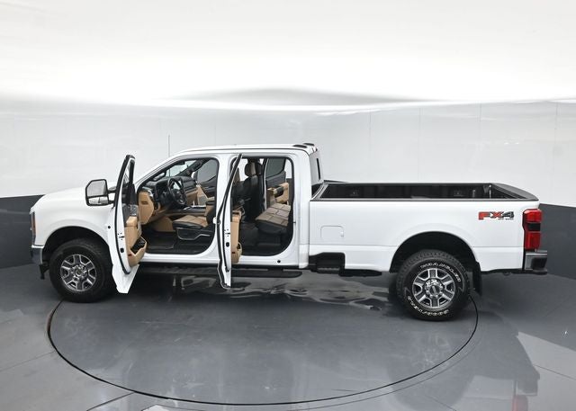 2023 Ford F-350 LARIAT