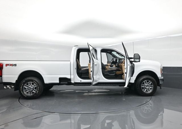 2023 Ford F-350 LARIAT