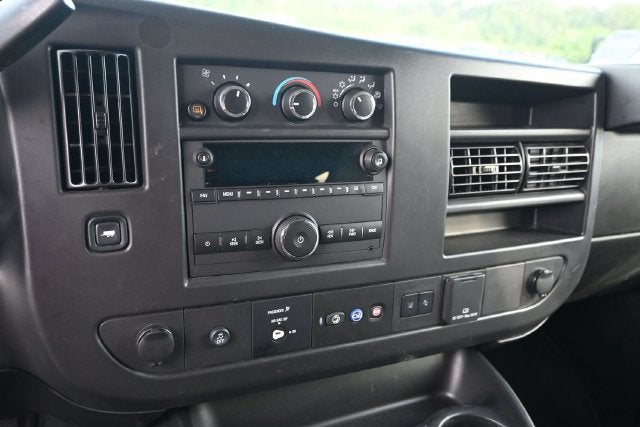2025 Chevrolet Express Passenger RWD 3500 Extended Wheelbase LT